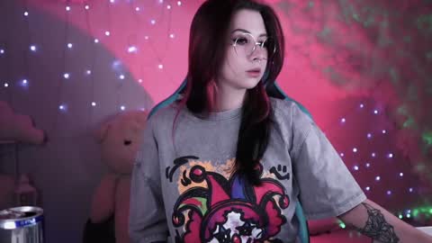 little girl who is always rightLisa online show from 12/19/24, 02:01