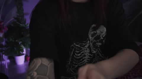 little girl who is always rightLisa online show from 09/15/25, 02:22