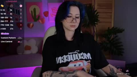 little girl who is always rightLisa online show from 05/13/26, 01:36