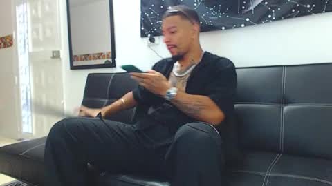 Wesley Rogger online show from 11/29/25, 10:35