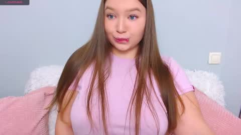 molly online show from 03/04/25, 08:38