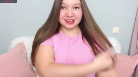 molly online show from 03/07/25, 09:17