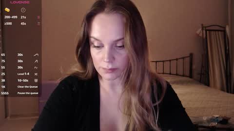 Lana online show from 09/10/25, 05:24