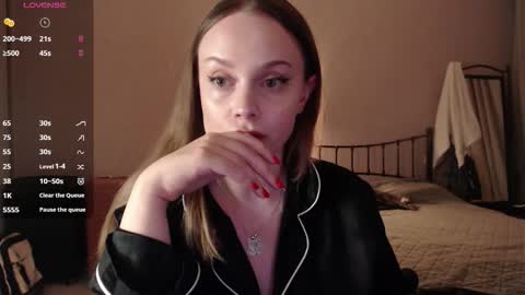 Lana online show from 09/13/25, 05:35