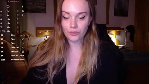 Snapshot of wet_lana chatting on 01/14/26, 04:34 Lana online show from 01/14/26, 04:34
