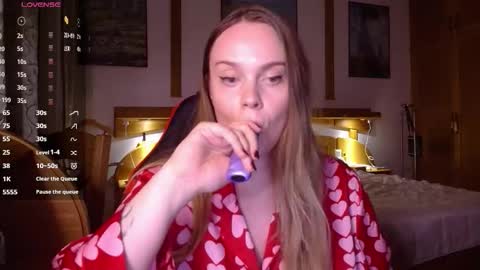 Snapshot of wet_lana chatting on 03/13/26, 08:04 Lana online show from 03/13/26, 08:04