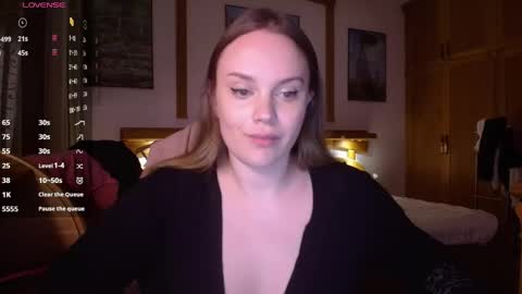 Snapshot of wet_lana chatting on 04/19/26, 07:27 Lana online show from 04/19/26, 07:27