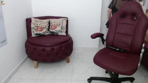 Snapshot of wet_liss chatting on 01/07/25, 08:52 Diva online show from 01/07/25, 08:52