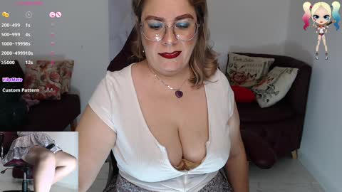Snapshot of wet_liss chatting on 01/09/25, 11:56 Diva online show from 01/09/25, 11:56
