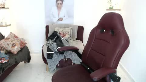 Diva online show from 04/30/26, 08:57