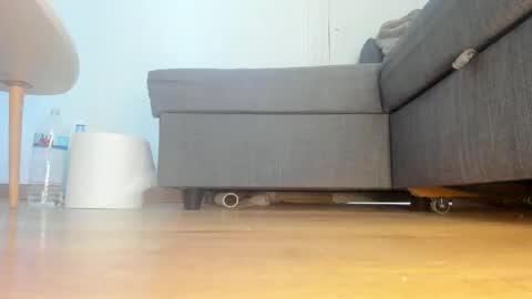 wet_pants2022 online show from 04/25/26, 01:41