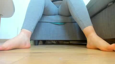 wet_pants2022 online show from 07/23/26, 01:53