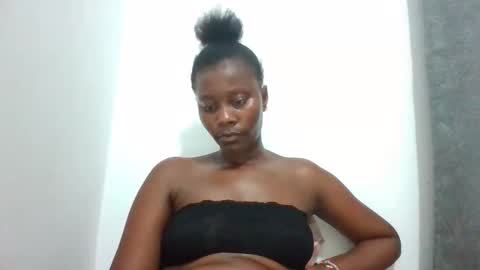 Snapshot of wet_pussieyy chatting on 03/31/26, 02:13 wet_pussieyy online show from 03/31/26, 02:13