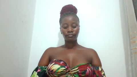 Snapshot of wet_pussieyy chatting on 04/15/26, 12:17 wet_pussieyy online show from 04/15/26, 12:17