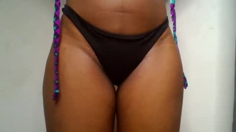 Snapshot of wet_pussieyy chatting on 06/26/26, 10:19 wet_pussieyy online show from 06/26/26, 10:19
