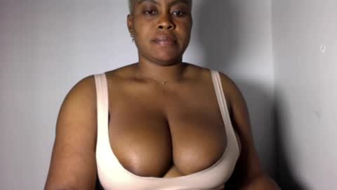 Snapshot of wet_pussyy24 chatting on 12/10/24, 11:51 lily online show from 12/10/24, 11:51