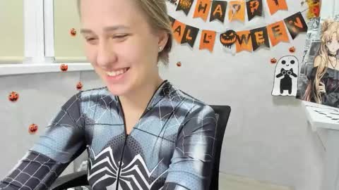 Sonya online show from 10/26/25, 11:53