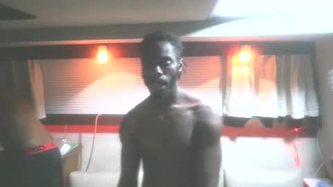 Snapshot of wetdreamsz101 chatting on 11/27/25, 06:26 wetdreamz101 online show from 11/27/25, 06:26