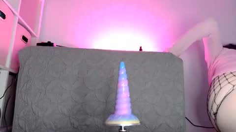 Snapshot of wetgirlrose chatting on 06/29/26, 09:04 Rose online show from 06/29/26, 09:04