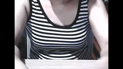 Snapshot of wethornypussy4u chatting on 09/24/25, 01:53 wethornypussy4u online show from 09/24/25, 01:53