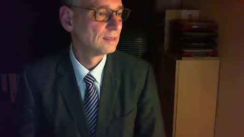 Franz online show from 01/10/25, 05:56