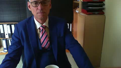 Franz online show from 06/20/26, 05:43