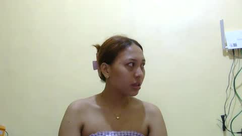 Snapshot of wetsweetiepie chatting on 07/18/26, 08:45 wetsweetiepie online show from 07/18/26, 08:45