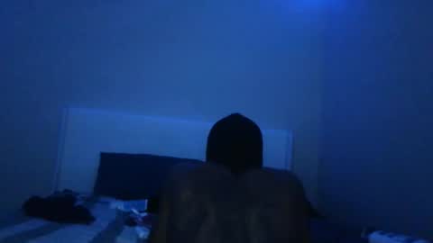 Snapshot of wetwildbigdick305 chatting on 01/20/25, 12:18 wetwildbigdick305 online show from 01/20/25, 12:18