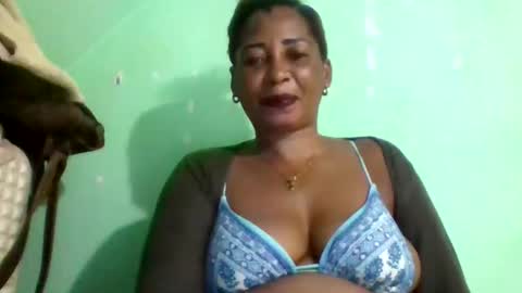 Snapshot of wharda chatting on 05/17/26, 03:08 wharda online show from 05/17/26, 03:08