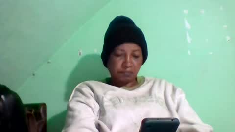 Snapshot of wharda chatting on 06/14/26, 05:09 wharda online show from 06/14/26, 05:09