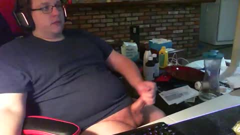 whateverdude555 online show from 12/02/25, 01:55