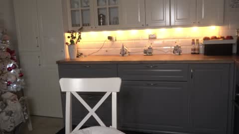 Victoria Maria online show from 12/04/24, 03:59