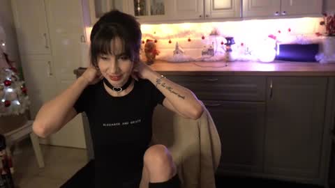 Victoria Maria online show from 01/02/25, 06:01