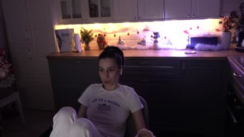 Victoria Maria online show from 01/05/25, 05:20