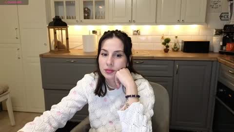 Victoria Maria online show from 01/13/25, 02:11