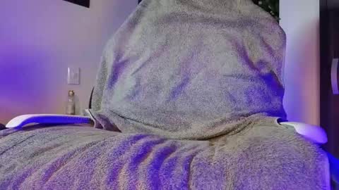 Snapshot of wheleer_green chatting on 03/25/26, 02:06 Will online show from 03/25/26, 02:06