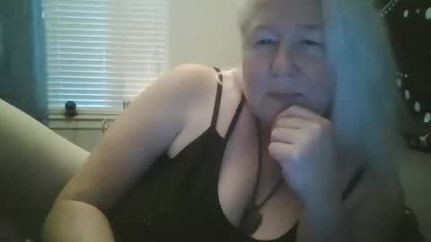 Snapshot of whipsnap19 chatting on 10/18/25, 12:06 whipsnap19 online show from 10/18/25, 12:06