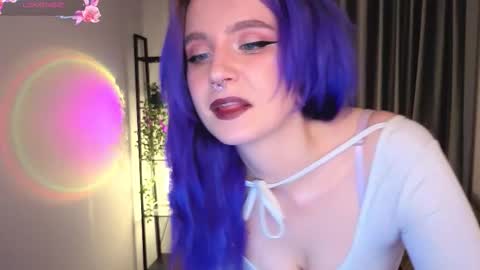 RunayWitch online show from 10/16/25, 09:05