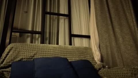 Snapshot of whispero_o chatting on 10/19/25, 07:36 whispero_o online show from 10/19/25, 07:36