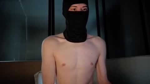 Snapshot of whispero_o chatting on 10/24/25, 03:47 whispero_o online show from 10/24/25, 03:47