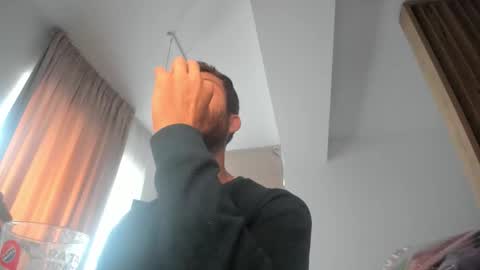 Michael online show from 10/09/25, 01:20