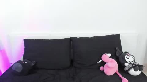 Bella online show from 09/21/25, 01:18