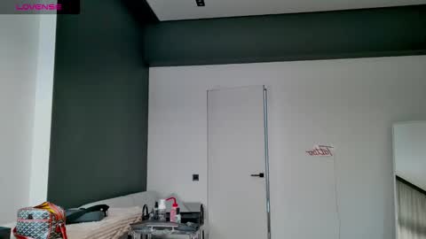 Max online show from 09/09/25, 11:54