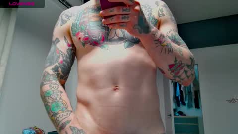 Max online show from 10/21/25, 12:17