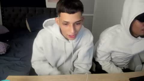 white online show from 06/22/26, 03:47