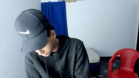 white online show from 07/12/26, 09:33