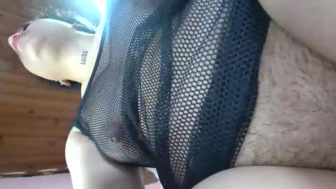 white_sexy_ online show from 01/16/25, 09:37