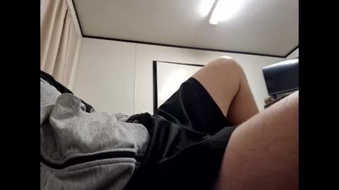 whiteboi9284 online show from 10/12/25, 01:43