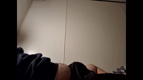 whiteboi9284 online show from 12/05/25, 02:42