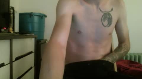 whiteboyslim21 online show from 12/17/25, 10:10